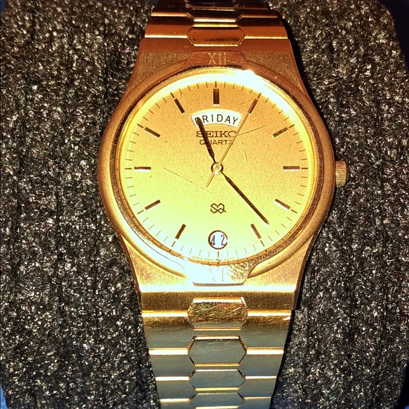 seiko day date quartz